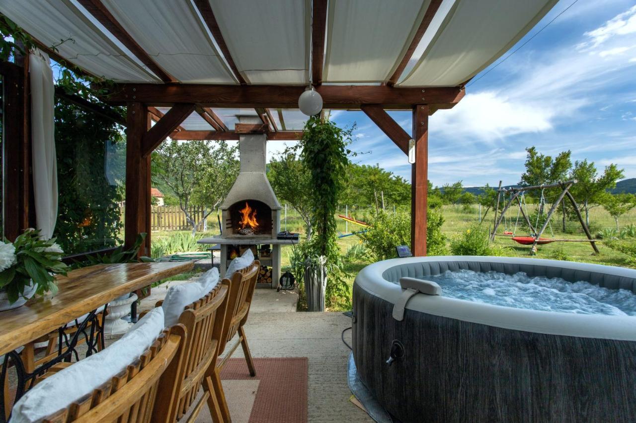 Holiday Home Sinac Экстерьер фото