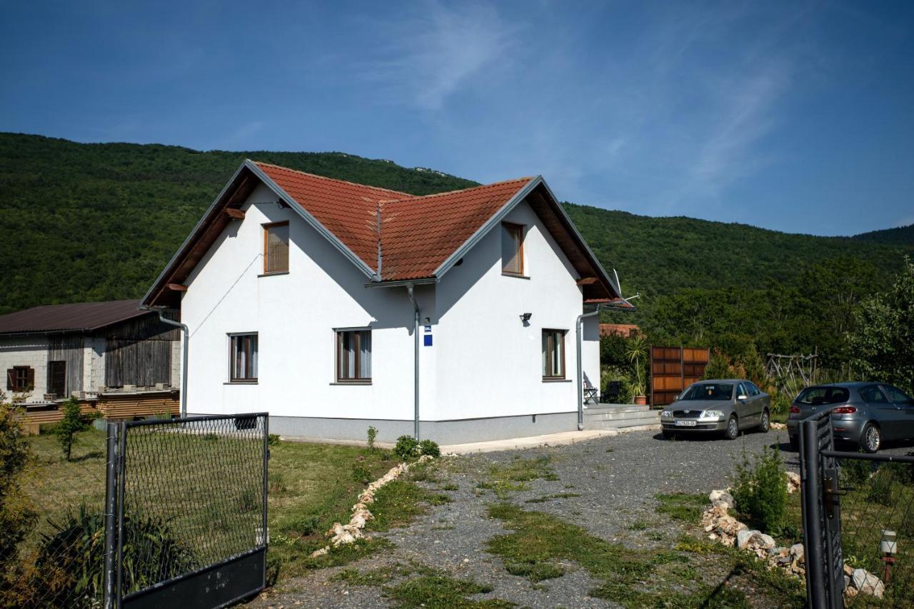 Holiday Home Sinac Экстерьер фото